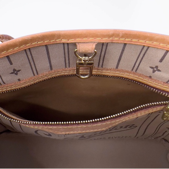 Louis Vuitton Neverfull PM - Picture 15 of 15